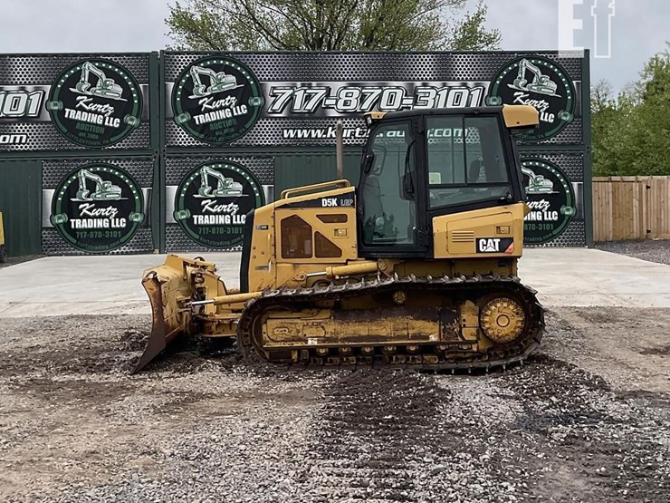 2010-caterpillar-d5k-lgp-image-1