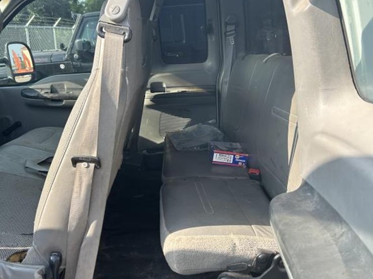 2002-ford-f250-image-14