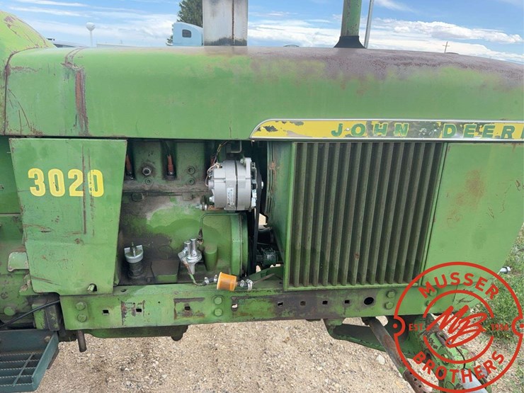 john-deere-3020-image-19