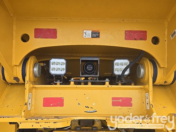 2023-deere-260e-image-48
