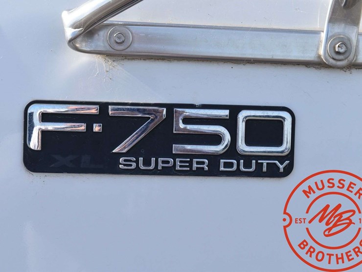 2002-ford-f750-image-56
