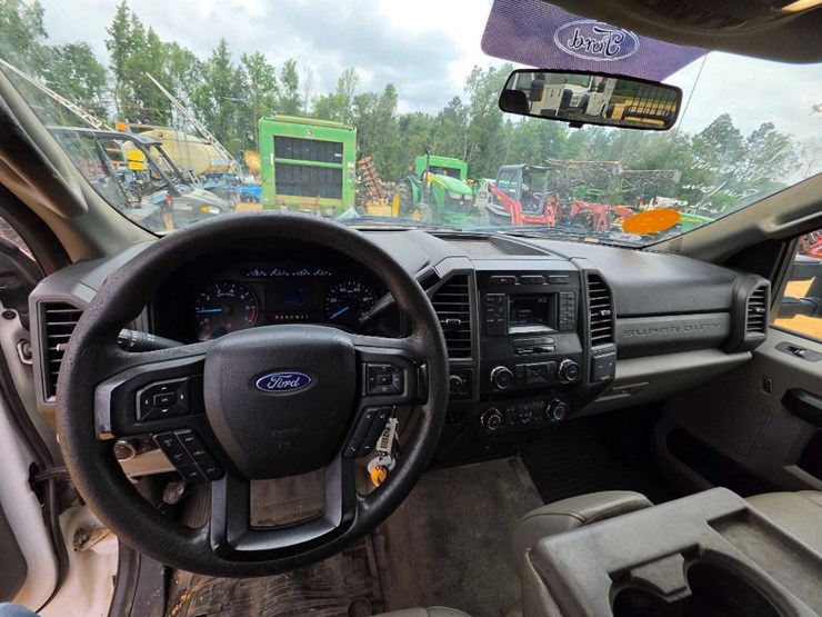 2019-ford-f250-image-12