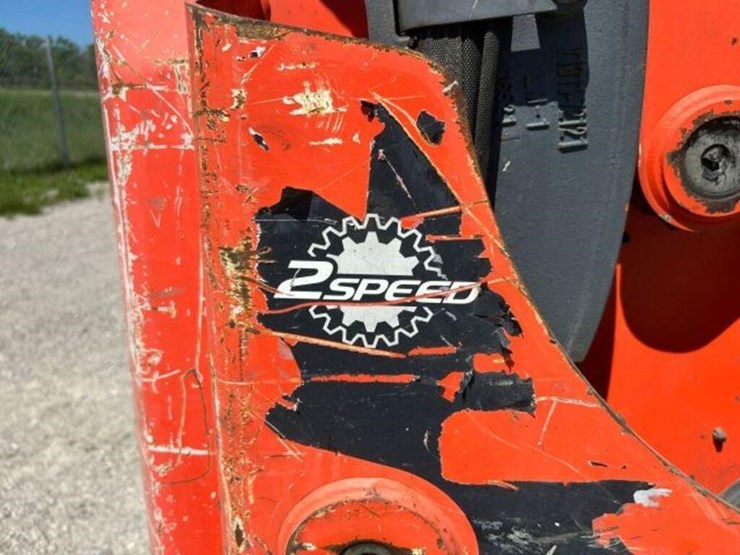 2018-kubota-ssv65-image-29