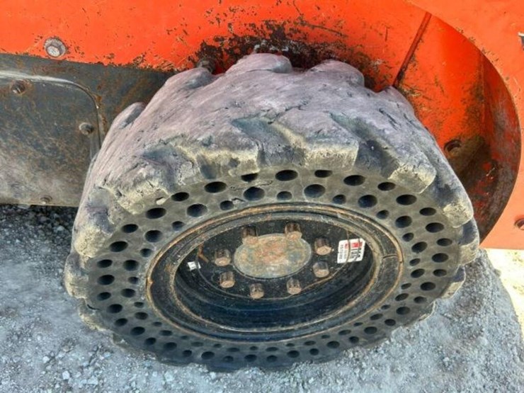 2018-kubota-ssv65-image-62