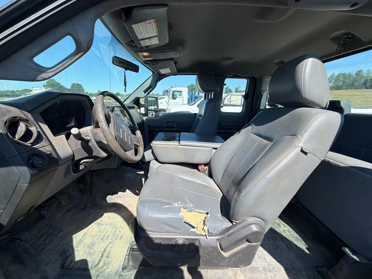 2011-ford-f250-xl-image-15
