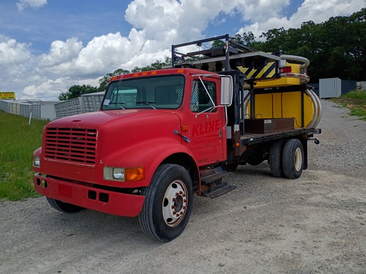 2000-international-4700-image-1