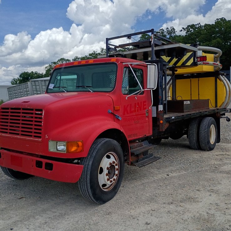 2000 INTERNATIONAL 4700