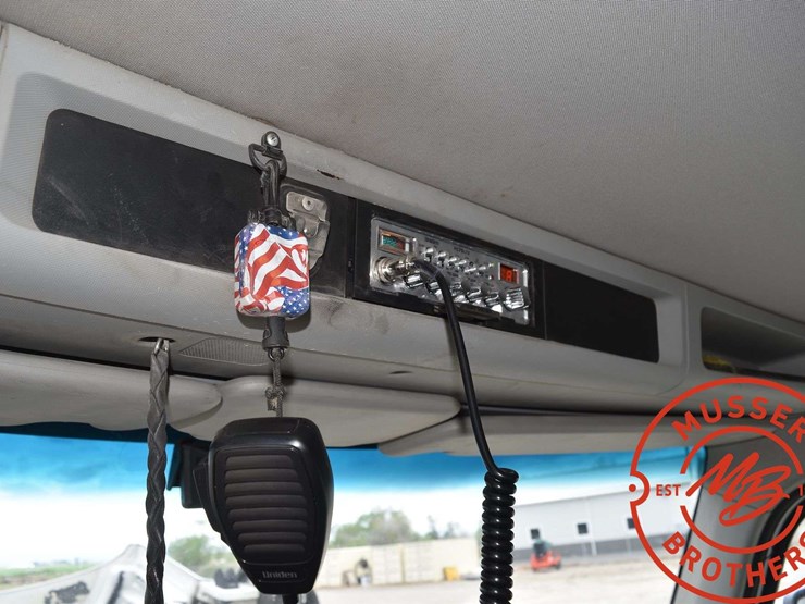 2016-kenworth-t880-image-68