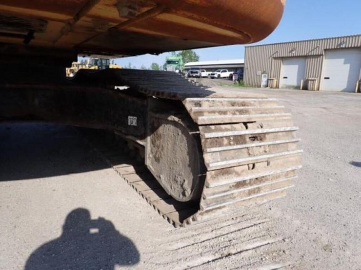 2009-deere-270d-lc-image-48