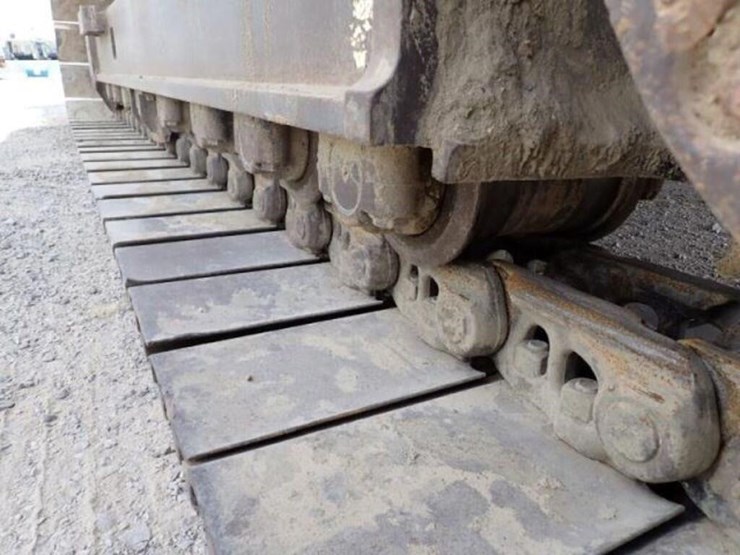 2009-deere-270d-lc-image-46