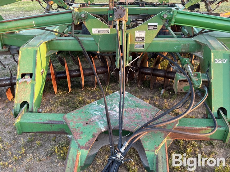 2005-john-deere-637-image-11