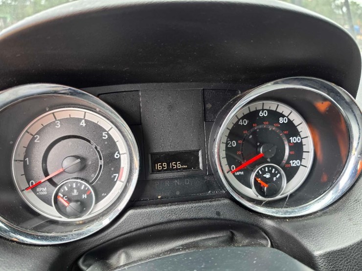 2017-dodge-grand-caravan-image-9