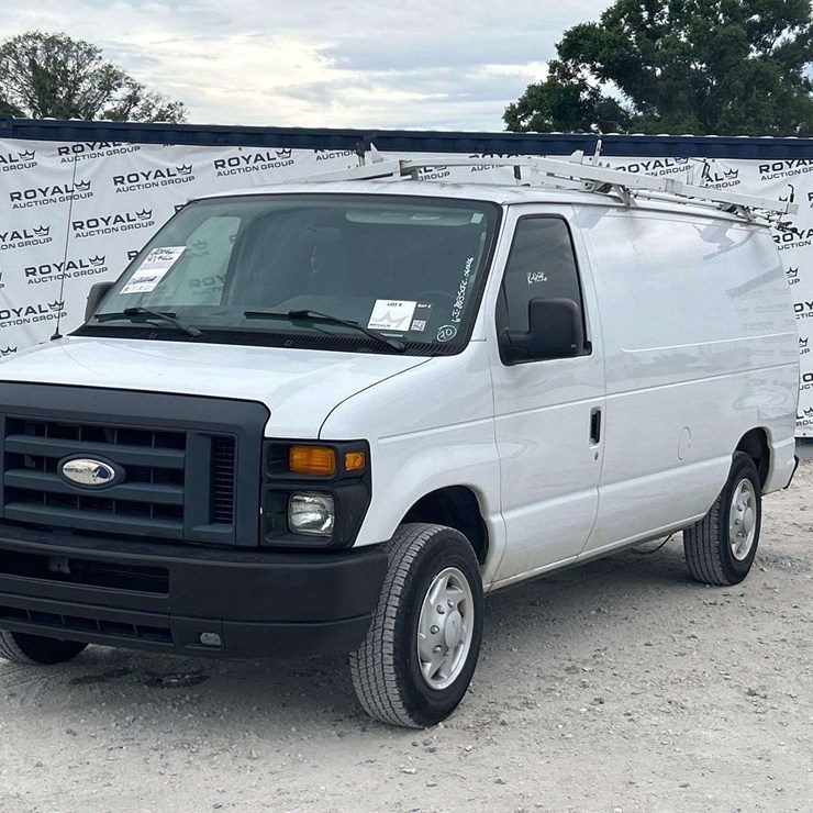 2014 FORD CARGO
