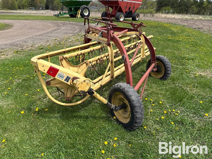 new-holland-258-image-7