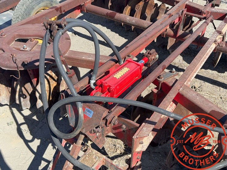 massey-ferguson-52-image-12