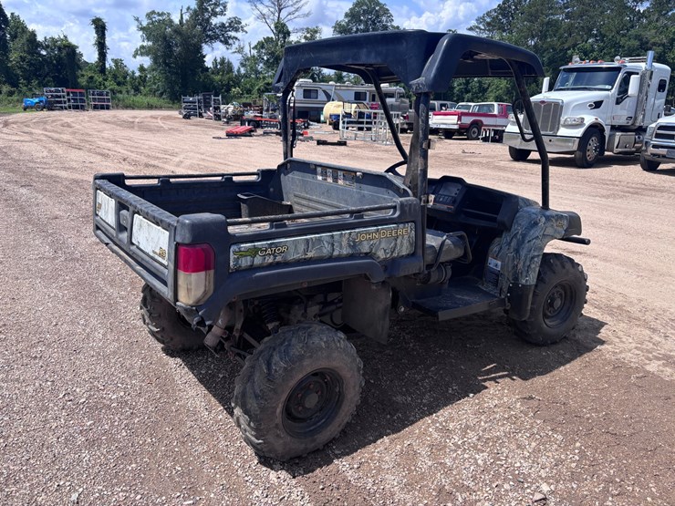 john-deere-825-image-4