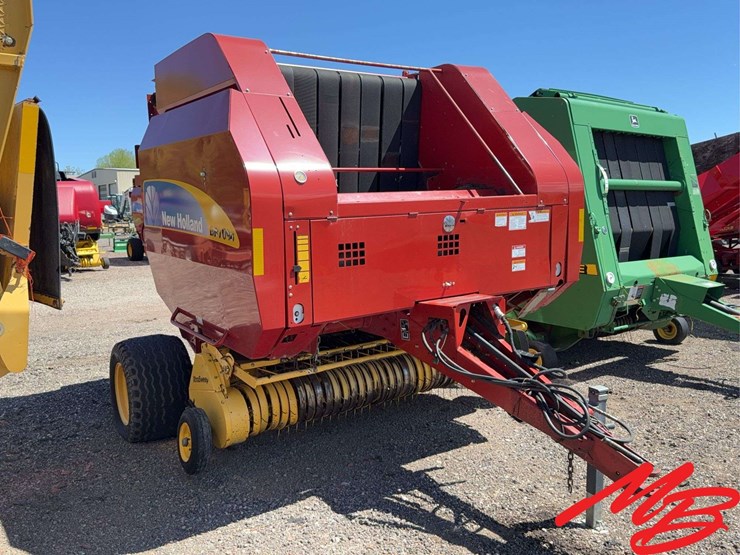 new-holland-br7090-image-3