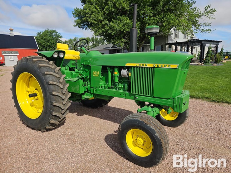 1961-john-deere-4010-image-3