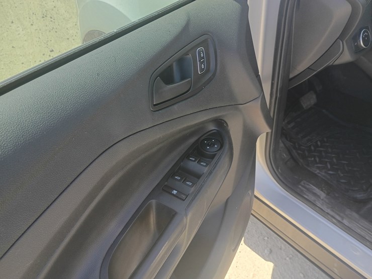 2017-ford-escape-image-28