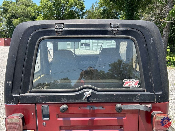 1994-jeep-wrangler-image-29