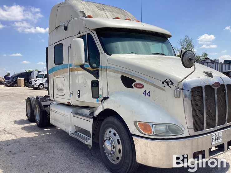 2003-peterbilt-387-image-11