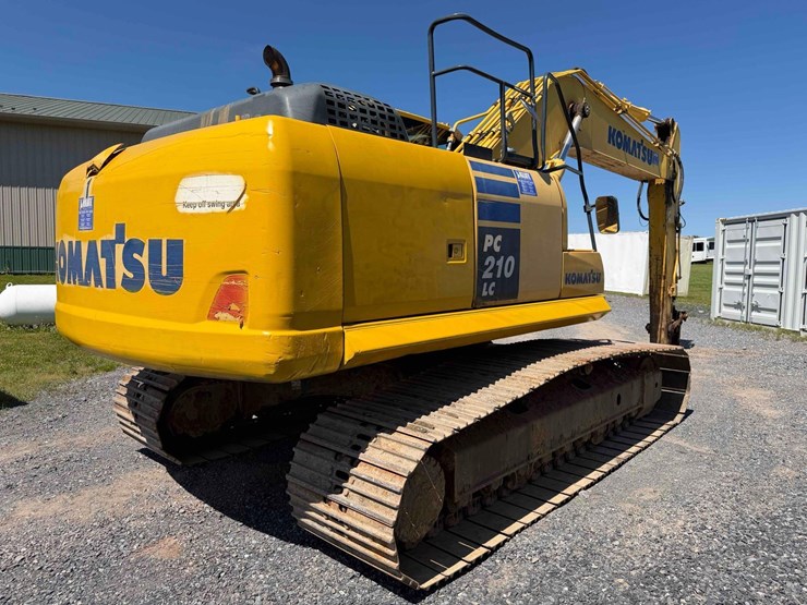 komatsu-pc210-lc-image-5