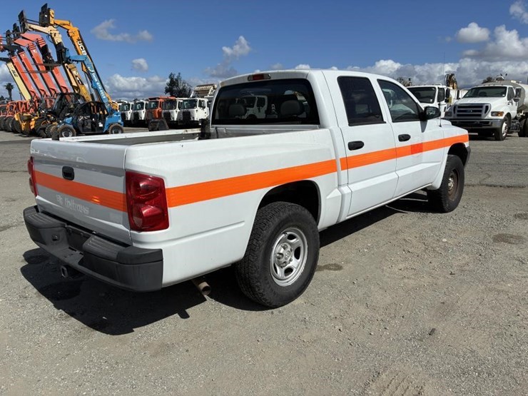 2007-dodge-dakota-image-3