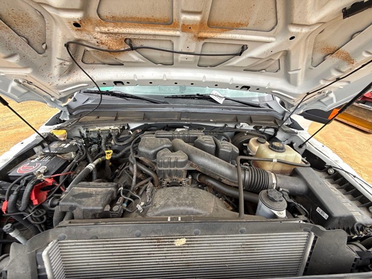 2014-ford-f350-image-22