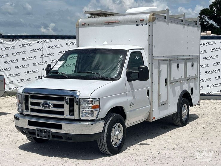 2008-ford-e350-image-1
