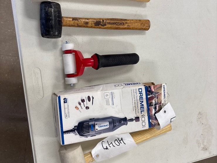 #4047-•-dremel-100-n/6-single-speed-rotary-tool-with-vatious-other-tools-image-6