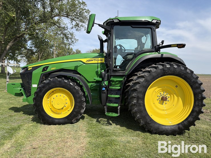 2022-john-deere-8r-280-image-8