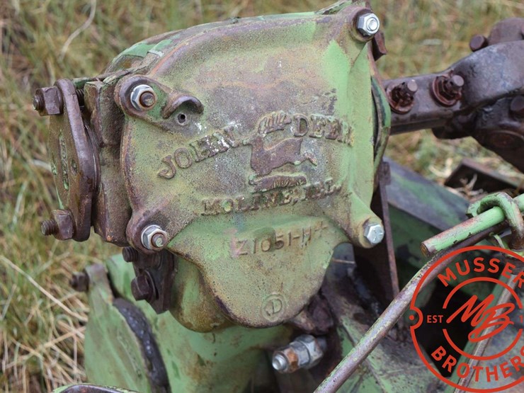 john-deere-38-image-12
