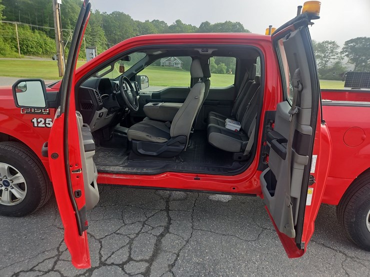 2018-ford-f150-image-15