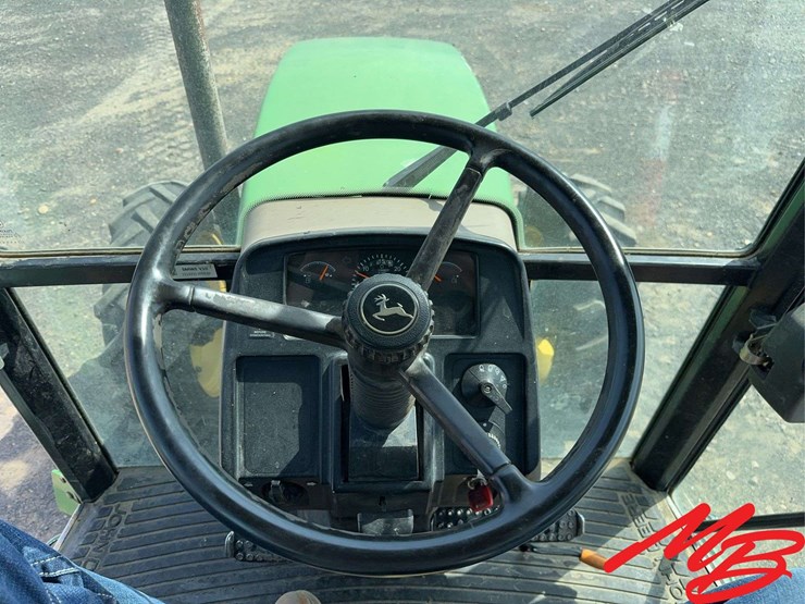 2003-john-deere-5520-image-27