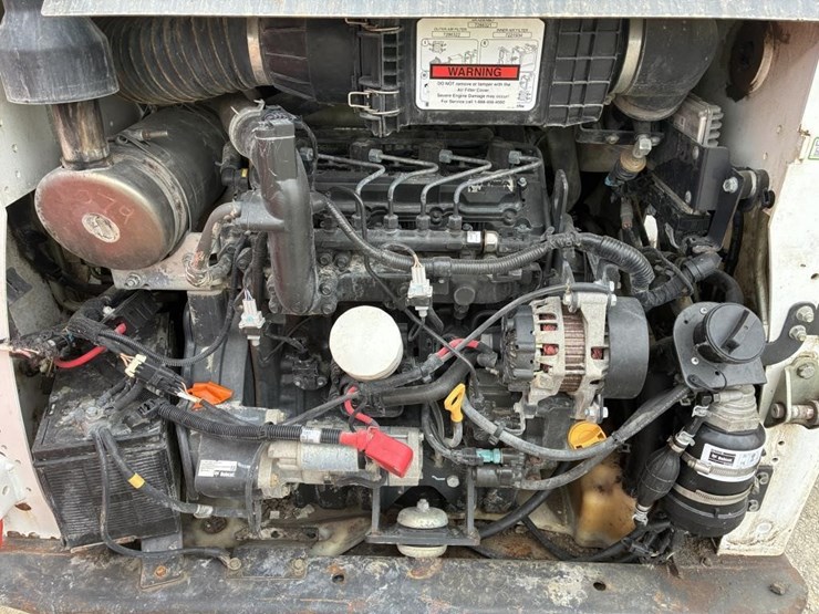 2020-bobcat-t590-image-23