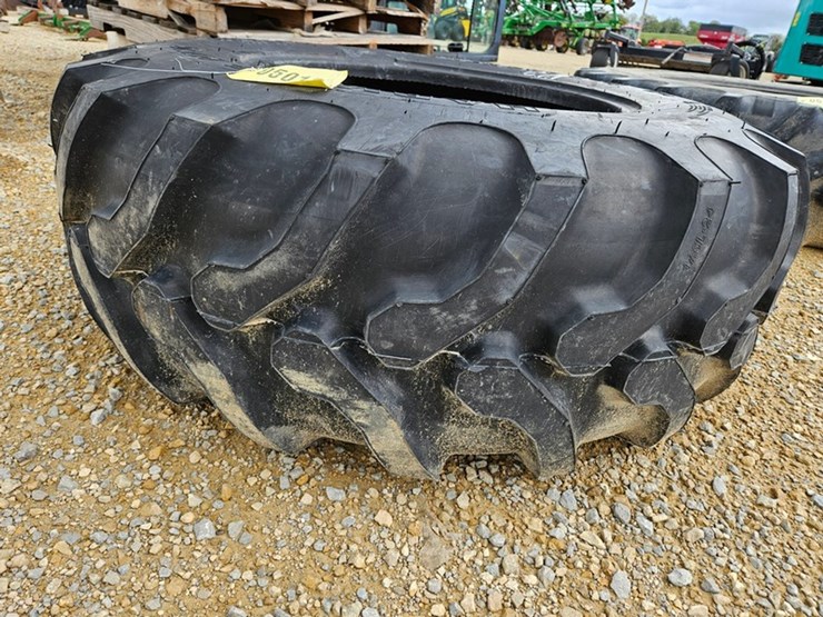 #5012-•-harvest-king-17.5l-24-tire-image-2