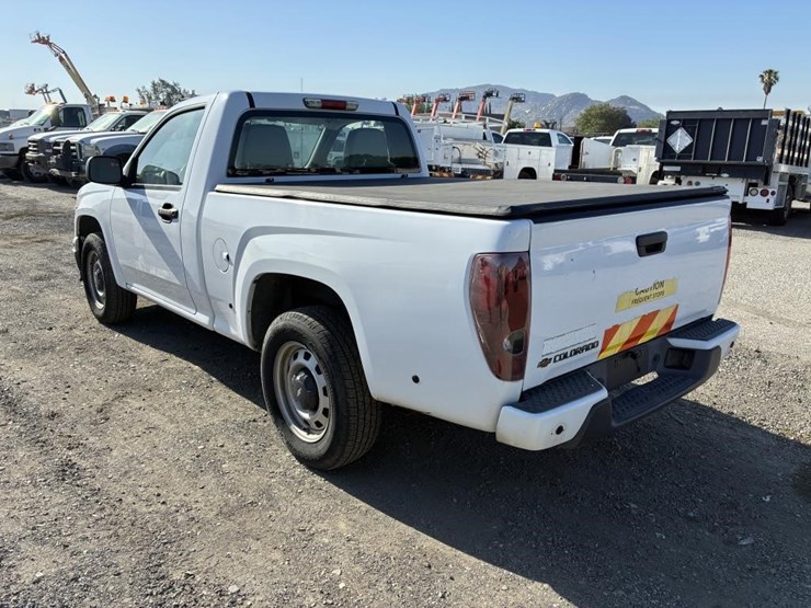 2011-chevrolet-colorado-image-4