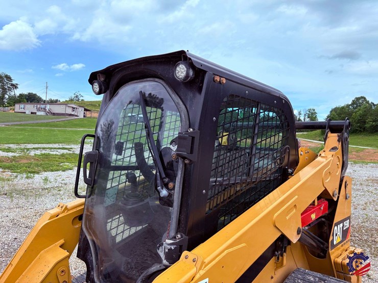 2018-cat-259-skid-steer-image-51