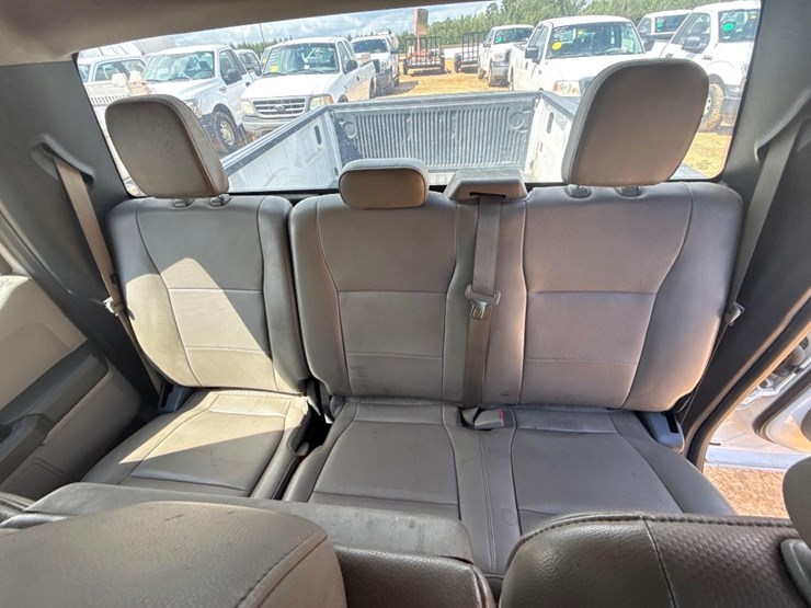 2017-ford-f150-image-12