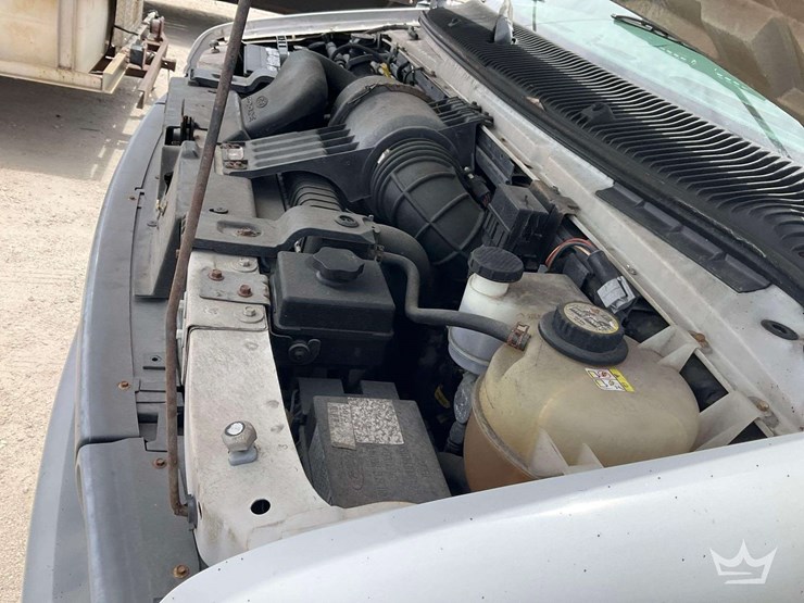 2007-ford-cargo-image-9