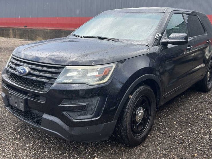 2017-ford-explorer-image-1