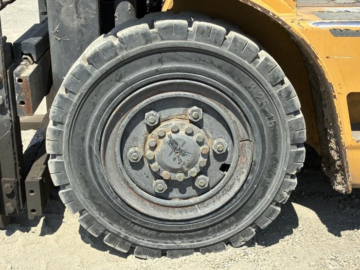 2009-caterpillar-gp40-image-8