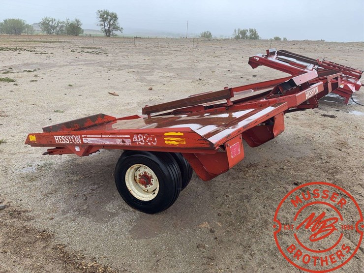 hesston-4820-image-3