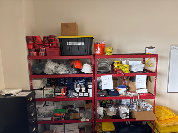 #4036-•-two-shelving-units-image-2