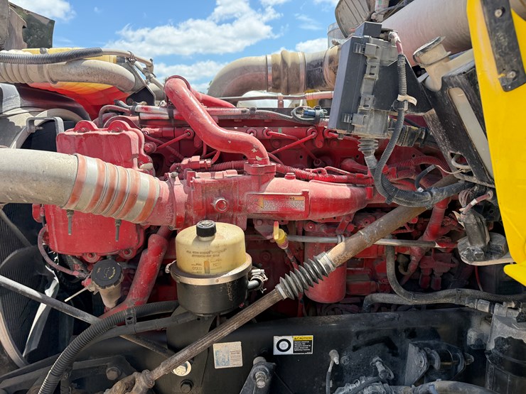 2014-kenworth-t800-image-8