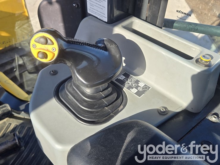 2022-komatsu-d61px-24-image-44