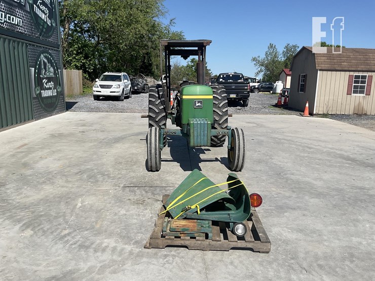 1977-john-deere-2440-image-7
