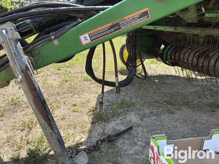 2005-john-deere-567-image-11