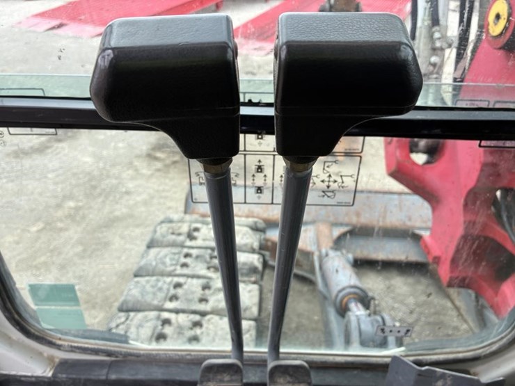 2018-takeuchi-tb2150-image-24