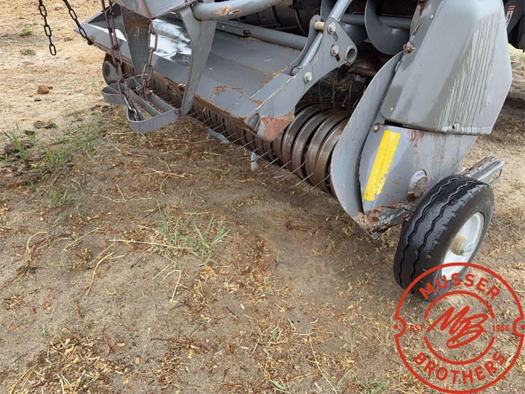 2009-massey-ferguson-2190-image-23